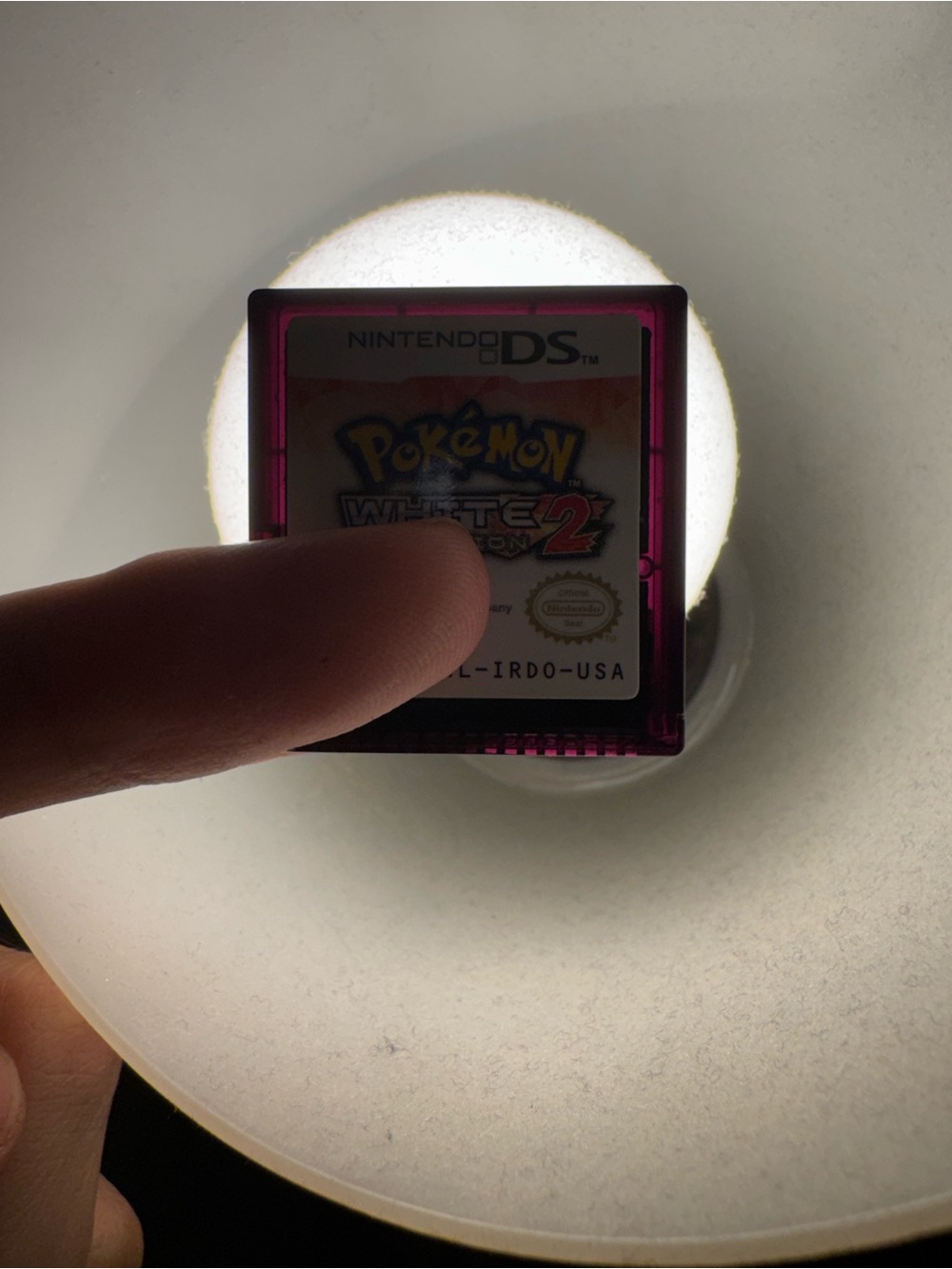 Nintendo DS Pokémon White Version 2 Cartridge - Picture 3 of 4